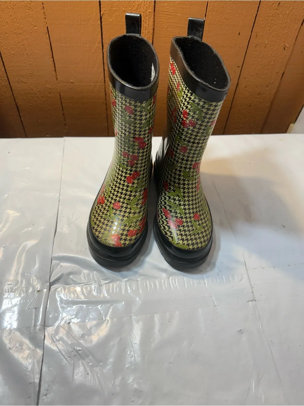 Austin Trading Co. rubber girls rain boots size 12C